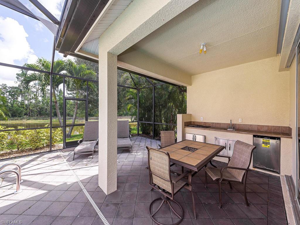 Außenküche-Sitzecke-Terrasse